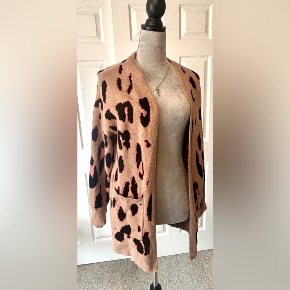 Zesica Leaopard Brown Cardigan Size‎ L